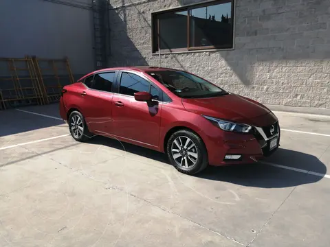 Nissan Versa Advance usado (2022) color Rojo financiado en mensualidades(enganche $78,750 mensualidades desde $6,719)