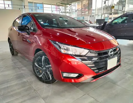 Nissan Versa SR usado (2024) color Rojo financiado en mensualidades(enganche $145,757 mensualidades desde $6,262)