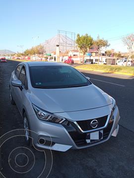 Nissan Versa Sense CVT usado (2021) color Plata precio u$s15,300