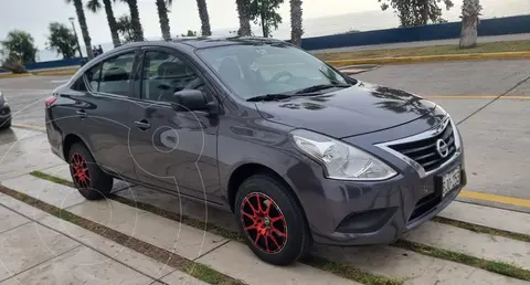 Nissan Versa  1.6L Drive Ac usado (2020) color Gris precio u$s11,000