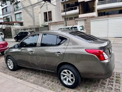 Nissan Versa  Sense usado (2018) color Gris precio u$s11,000