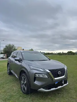 Nissan X-Trail Exclusive 2.5 4x4 CVT usado (2024) color Gris Oscuro precio $53.000.000