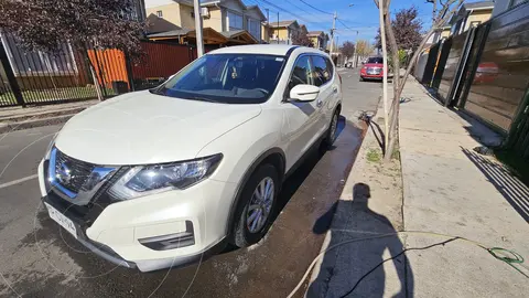 Nissan X-Trail 2.5L Sense Aut 3Filas usado (2018) color Blanco Perla precio $13.700.000