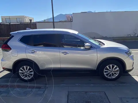 Nissan X-Trail 2.5L Sense Aut 3Filas usado (2020) color Plata precio $12.500.000