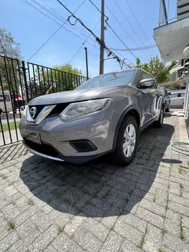 Nissan X-Trail Sense usado (2015) color Gris Metalico financiado en cuotas(pie $14.490.000)