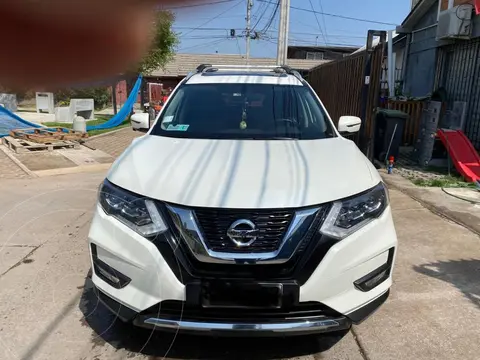 Nissan X-Trail 2.5L Exclusive 3Row 4x4 usado (2018) color Blanco Perla precio $13.500.000