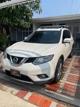 Nissan X-Trail  2.5L Kapital usado (2017) color Blanco Perla precio $90.000.000