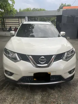 Nissan X-Trail  I 4WD usado (2018) color Blanco precio $80.000.000