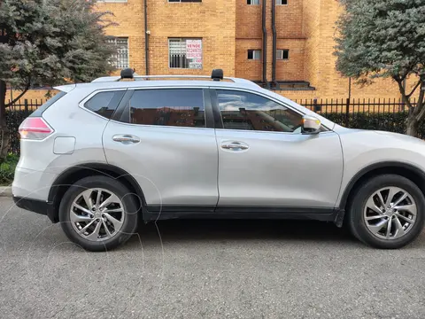 Nissan X-Trail  Exclusive Connect 4x4 usado (2017) color Plata precio $76.000.000