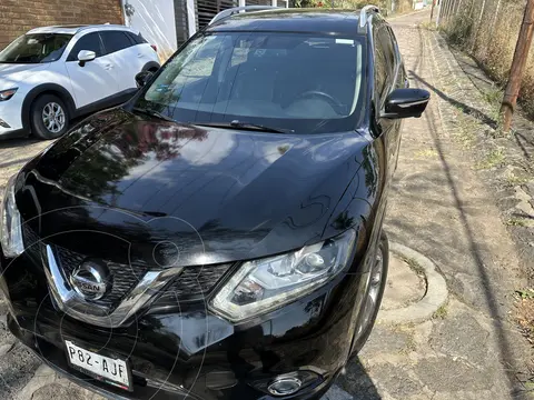 Nissan X-Trail Exclusive 3 Filas usado (2017) color Negro precio $230,000