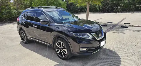 Nissan X-Trail Exclusive 3 Row usado (2018) color Negro precio $310,000