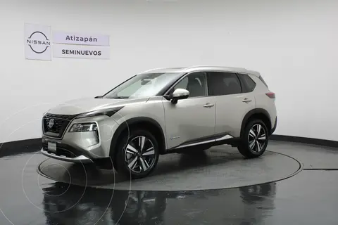 Nissan X-Trail Platinum 2 Filas usado (2024) color Dorado precio $675,000