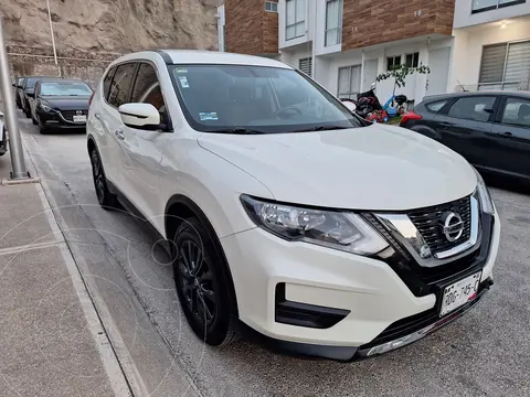 Nissan X-Trail Sense 2 Row usado (2021) color Blanco precio $300,000