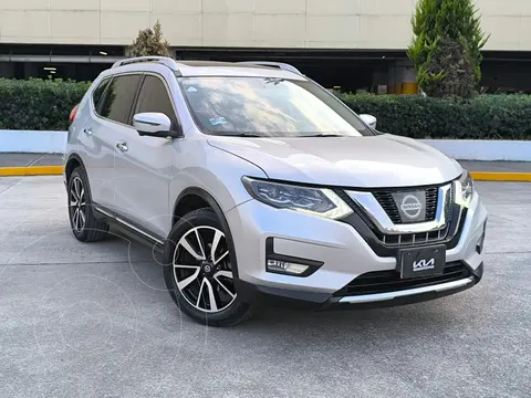 Nissan X-Trail Exclusive 2 Row usado (2018) color plateado precio $289,800