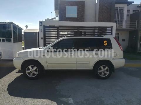 foto Nissan X-Trail LE 2.5L Comfort CVT usado (2004) color Blanco precio $96,500
