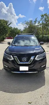 Nissan X-Trail Exclusive 3 Row usado (2018) color Negro precio $310,000