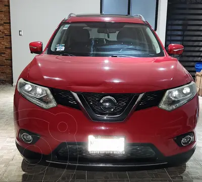 Nissan X-Trail Exclusive 3 Row usado (2016) color Rojo precio $255,000