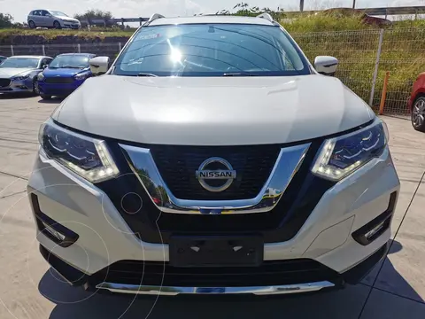 Nissan X-Trail Exclusive 3 Row usado (2018) color Blanco financiado en mensualidades(enganche $112,500 mensualidades desde $11,335)