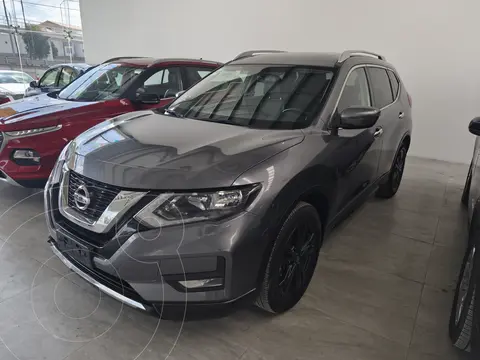 Nissan X-Trail Advance 2 Row usado (2022) color Gris Oxford precio $390,000