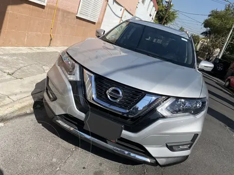 Nissan X-Trail Advance 2 Row usado (2019) color Plata precio $372,000