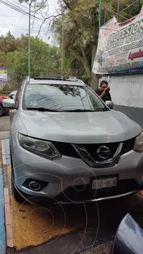 Nissan X-Trail Exclusive 3 Row usado (2016) color Plata precio $215,000