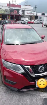 Nissan X-Trail Advance 3 Row usado (2020) color Rojo precio $380,000