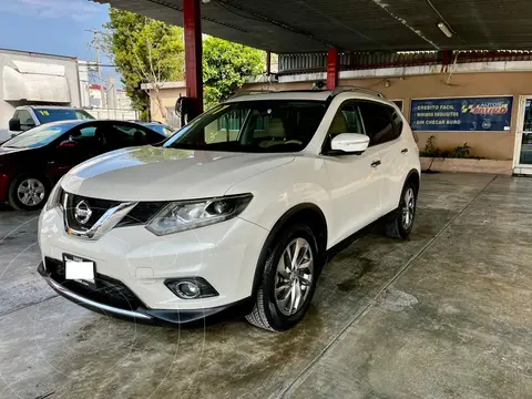 Nissan X-Trail Exclusive 3 Row usado (2017) color Blanco precio $250,000