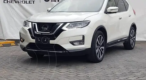 Nissan X-Trail Exclusive 3 Row usado (2022) color Blanco Perla precio $666,661