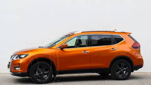 Nissan X-Trail Advance 2 Row usado (2022) color Naranja precio $389,000