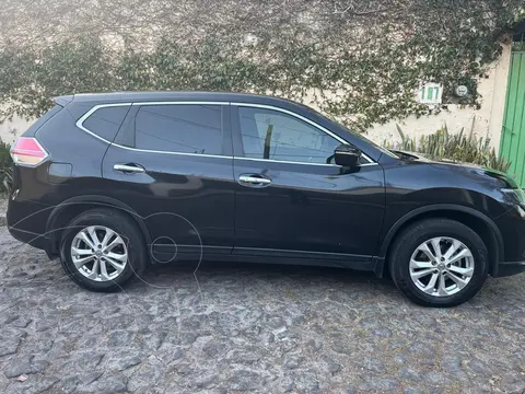 Nissan X-Trail Sense 2 Row usado (2017) color Negro precio $240,000