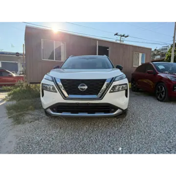 Nissan X-Trail Platinum Plus 2 Filas usado (2024) color Blanco precio $589,000