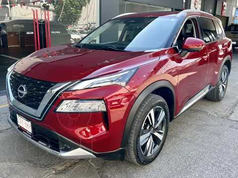 Nissan X-Trail Platinum 3 Filas usado (2023) color Rojo financiado en mensualidades(enganche $138,000)