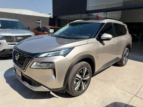 Nissan X-Trail Platinum 2 Filas usado (2025) color Dorado precio $778,000
