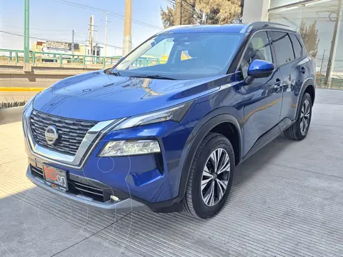 Nissan X-Trail EXCLUSIVE usado (2025) color NIS XT AZUL IMPERIAL precio $589,000