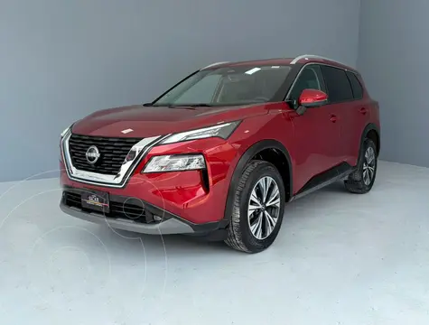 Nissan X-Trail Exclusive 2 Filas usado (2023) color violeta oscuro precio $499,000