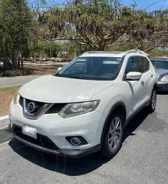 Nissan X-Trail Exclusive 2 Filas usado (2016) color Blanco precio $285,000