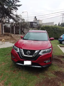 Nissan X-Trail Exclusive 2 Filas usado (2018) color Rojo Burdeos precio $400,000
