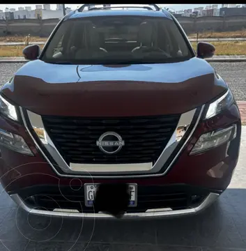 Nissan X-Trail Platinum Plus 2 Filas usado (2025) color Rojo Burdeos precio $635,000