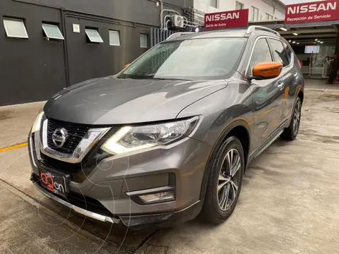 Nissan X-Trail Advance 2 Row usado (2020) color Gris precio $300,000
