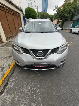 Nissan X-Trail Exclusive 2 Row usado (2016) color Plata precio $205,000