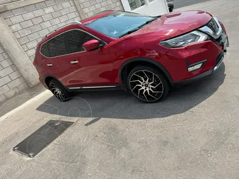 Nissan X-Trail Exclusive 2 Filas usado (2019) color Plata precio $303,000