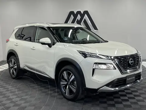 Nissan X-Trail Platinum 3 Filas usado (2023) color Blanco precio $519,999