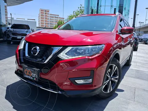 Nissan X-Trail Advance 3 Row usado (2018) color Rojo precio $330,000