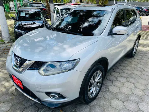 Nissan X-Trail Advance 2 Row usado (2016) color Plata precio $237,000