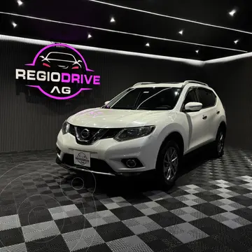 Nissan X-Trail Advance 3 Row usado (2015) color Blanco precio $219,900