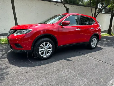 Nissan X-Trail Sense 3 Row usado (2017) color Rojo precio $223,000