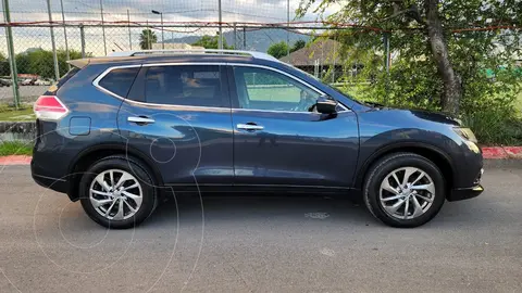 Nissan X-Trail SLX 2.5L Lujo usado (2017) color Azul precio $269,900