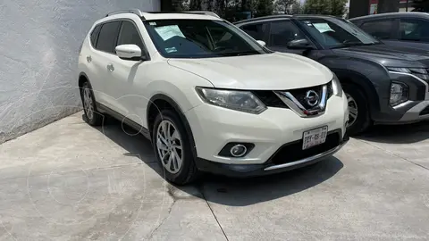 Nissan X-Trail Advance 2 Row usado (2017) color Blanco precio $243,000