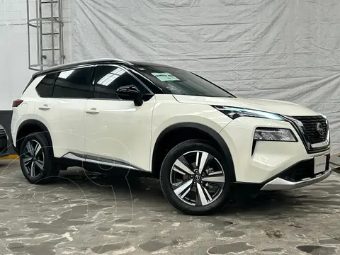 Nissan X-Trail Platinum 2 Filas usado (2023) color Blanco precio $675,000
