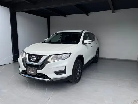 foto Nissan X-Trail Sense 3 Row usado (2021) color Blanco precio $349,000